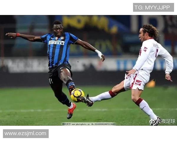 足球明星私下训练趣事大揭秘搞笑瞬间让你捧腹大笑的幕后花絮